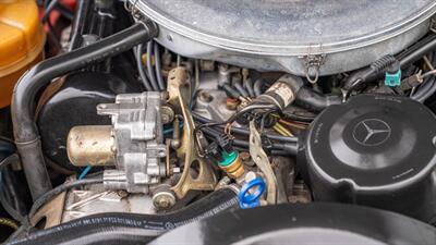 1988 Mercedes-Benz 560 SL   - Photo 36 - Boca Raton, FL 33432