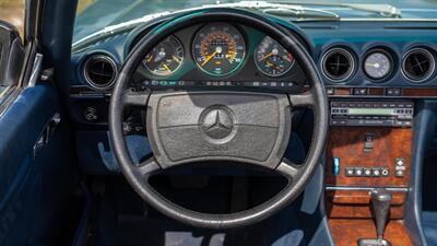 1989 Mercedes-Benz 560 SL   - Photo 17 - Boca Raton, FL 33432