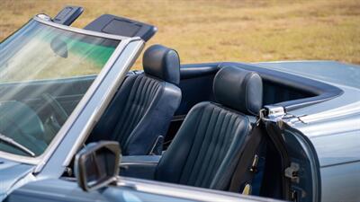 1989 Mercedes-Benz 560 SL   - Photo 13 - Boca Raton, FL 33432