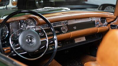 1971 Mercedes Benz 280SL SL   - Photo 48 - Boca Raton, FL 33432