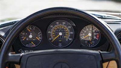 1988 Mercedes-Benz 560 SL   - Photo 20 - Boca Raton, FL 33432