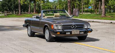 1988 Mercedes-Benz 560 SL   - Photo 1 - Boca Raton, FL 33432