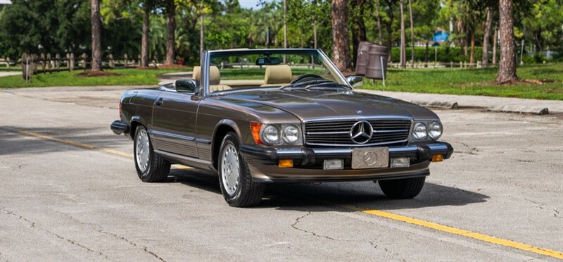 1988 Mercedes-Benz 560 SL   - Photo 1 - Boca Raton, FL 33432