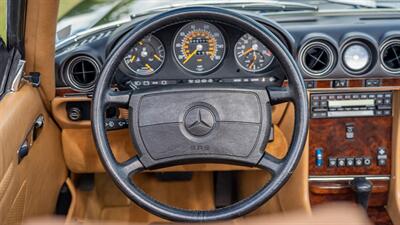 1986 Mercedes-Benz 560 SL   - Photo 21 - Boca Raton, FL 33432