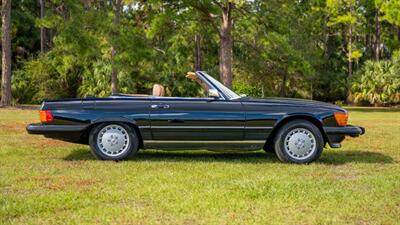 1986 Mercedes-Benz 560 SL   - Photo 16 - Boca Raton, FL 33432