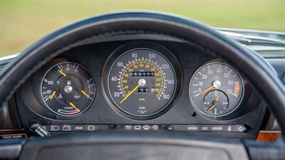 1986 Mercedes-Benz 560 SL   - Photo 22 - Boca Raton, FL 33432
