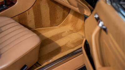1986 Mercedes-Benz 560 SL   - Photo 31 - Boca Raton, FL 33432