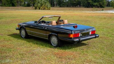 1986 Mercedes-Benz 560 SL   - Photo 12 - Boca Raton, FL 33432