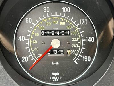 1988 Mercedes-Benz 560 SL   - Photo 18 - Boca Raton, FL 33432