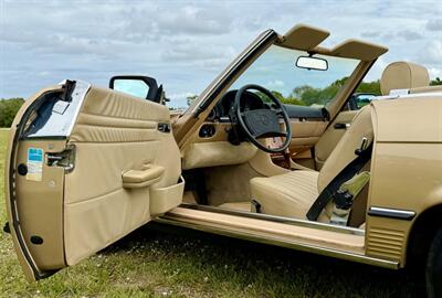 1988 Mercedes-Benz 560 SL   - Photo 12 - Boca Raton, FL 33432