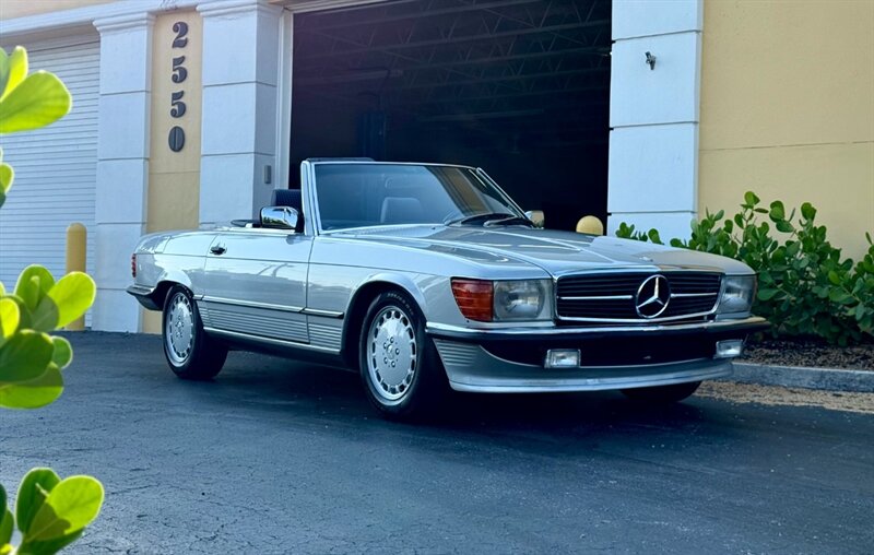 1987 Mercedes-Benz 560 SL  
