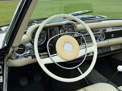 1970 Mercedes-Benz 280SL   - Photo 20 - Boca Raton, FL 33432