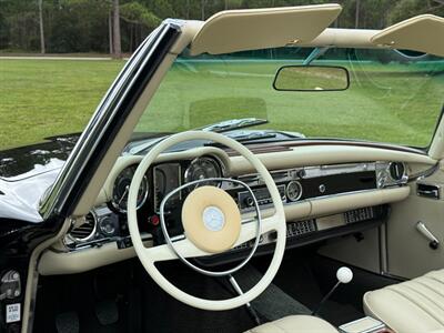 1970 Mercedes-Benz 280SL   - Photo 19 - Boca Raton, FL 33432