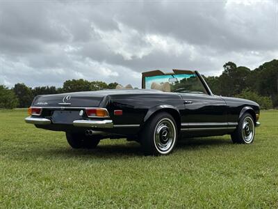 1970 Mercedes-Benz 280SL   - Photo 11 - Boca Raton, FL 33432