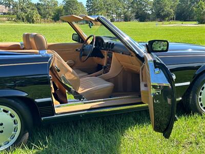 1987 Mercedes-Benz 560 SL   - Photo 18 - Boca Raton, FL 33432