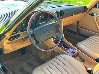 1987 Mercedes-Benz 560 SL   - Photo 14 - Boca Raton, FL 33432