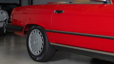 1987 Mercedes-Benz 560 SL   - Photo 12 - Boca Raton, FL 33432