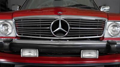 1987 Mercedes-Benz 560 SL   - Photo 18 - Boca Raton, FL 33432