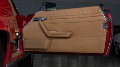 1987 Mercedes-Benz 560 SL   - Photo 57 - Boca Raton, FL 33432