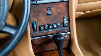 1987 Mercedes-Benz 560 SL   - Photo 45 - Boca Raton, FL 33432