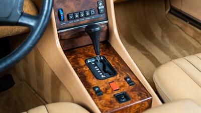 1987 Mercedes-Benz 560 SL   - Photo 44 - Boca Raton, FL 33432
