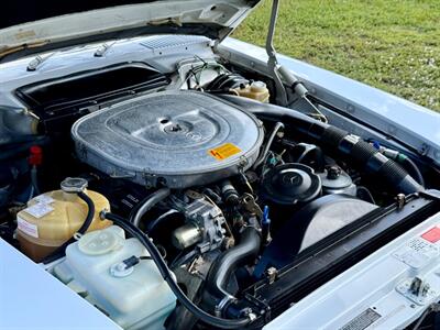1987 Mercedes-Benz 560 SL   - Photo 38 - Boca Raton, FL 33432