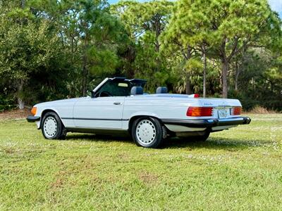 1987 Mercedes-Benz 560 SL   - Photo 10 - Boca Raton, FL 33432