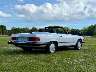 1987 Mercedes-Benz 560 SL   - Photo 14 - Boca Raton, FL 33432