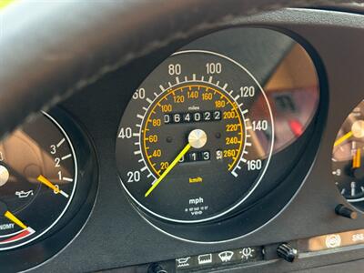 1988 Mercedes-Benz 560 SL   - Photo 19 - Boca Raton, FL 33432