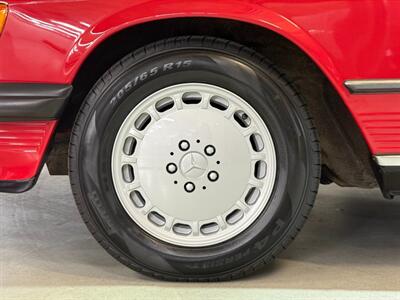 1988 Mercedes-Benz 560 SL   - Photo 31 - Boca Raton, FL 33432