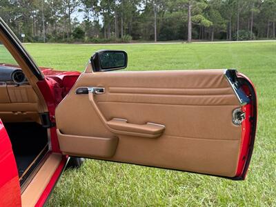 1988 Mercedes-Benz 560 SL   - Photo 23 - Boca Raton, FL 33432