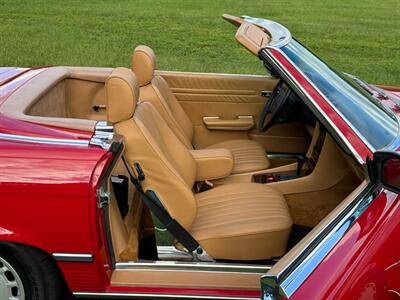 1988 Mercedes-Benz 560 SL   - Photo 24 - Boca Raton, FL 33432