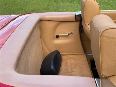 1988 Mercedes-Benz 560 SL   - Photo 28 - Boca Raton, FL 33432