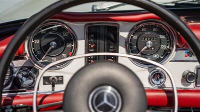 1969 Mercedes Benz 280SL SL   - Photo 18 - Boca Raton, FL 33432