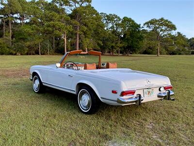1969 Mercedes Benz 280SL SL   - Photo 10 - Boca Raton, FL 33432