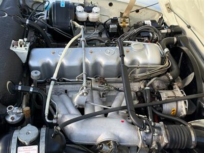 1969 Mercedes Benz 280SL SL   - Photo 38 - Boca Raton, FL 33432