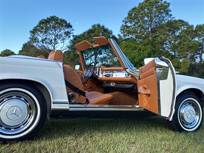 1969 Mercedes Benz 280SL SL   - Photo 26 - Boca Raton, FL 33432