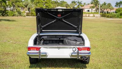 1969 Mercedes Benz 280SL SL   - Photo 23 - Boca Raton, FL 33432