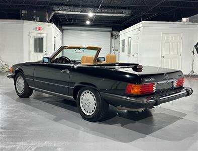 1986 Mercedes-Benz 560 SL   - Photo 9 - Boca Raton, FL 33432