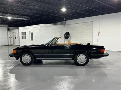 1986 Mercedes-Benz 560 SL   - Photo 8 - Boca Raton, FL 33432