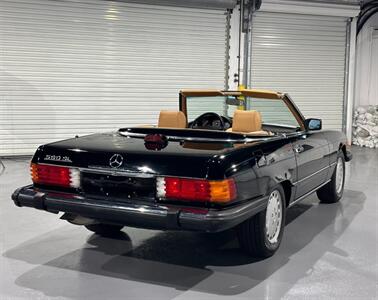 1986 Mercedes-Benz 560 SL   - Photo 12 - Boca Raton, FL 33432