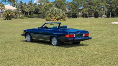 1988 Mercedes-Benz 560 SL   - Photo 11 - Boca Raton, FL 33432