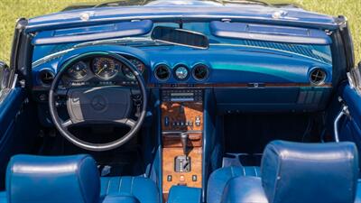 1988 Mercedes-Benz 560 SL   - Photo 21 - Boca Raton, FL 33432