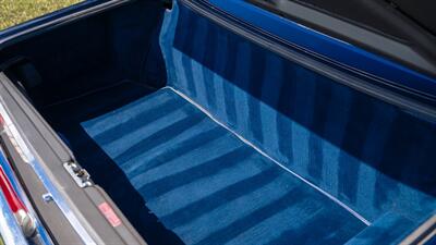 1988 Mercedes-Benz 560 SL   - Photo 33 - Boca Raton, FL 33432