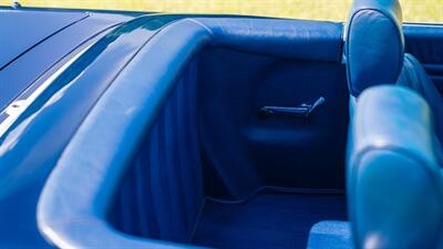 1988 Mercedes-Benz 560 SL   - Photo 29 - Boca Raton, FL 33432