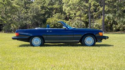 1988 Mercedes-Benz 560 SL   - Photo 17 - Boca Raton, FL 33432