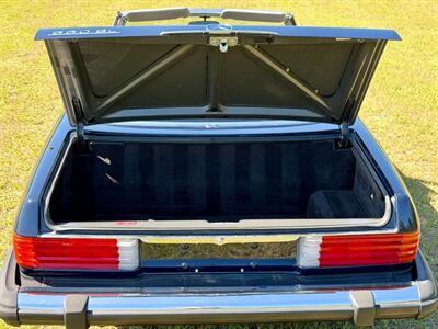 1988 Mercedes-Benz 560 SL   - Photo 11 - Boca Raton, FL 33432