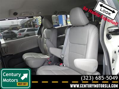 2015 Toyota Sienna XLE 8-Passenger   - Photo 10 - Los Angeles, CA 90033