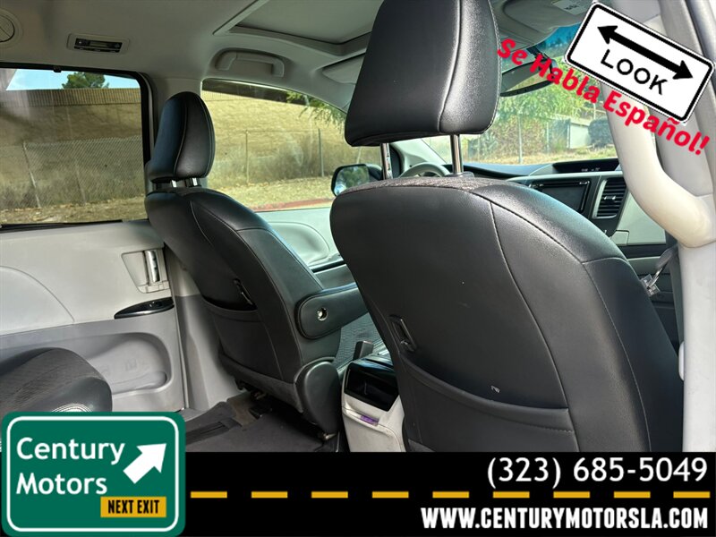 2013 Toyota Sienna SE 8-Passenger   - Photo 16 - Los Angeles, CA 90022