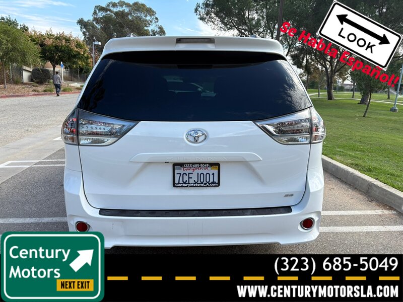 2013 Toyota Sienna SE 8-Passenger   - Photo 6 - Los Angeles, CA 90022